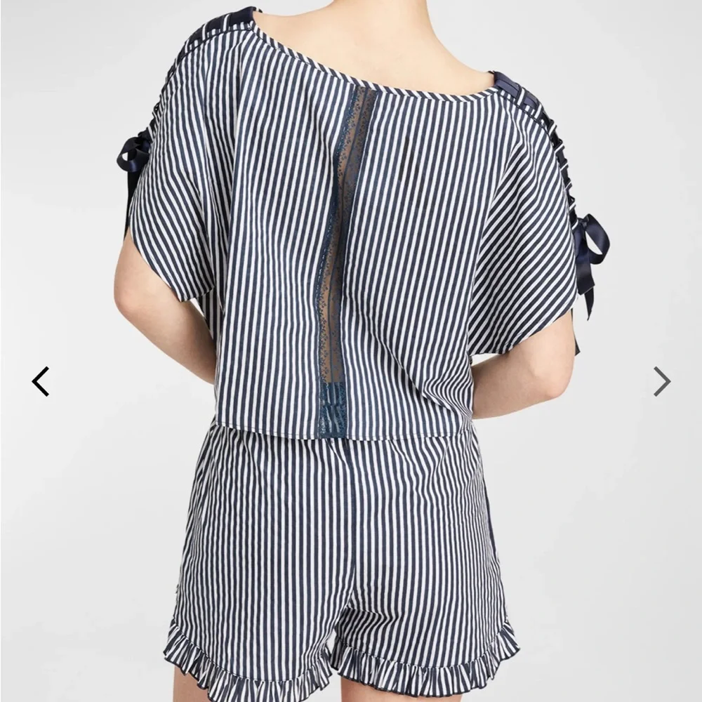 NWT Morgan Lane Gina Nessa Striped Ruffle-Trim Pajama Set - Picture 4 of 12